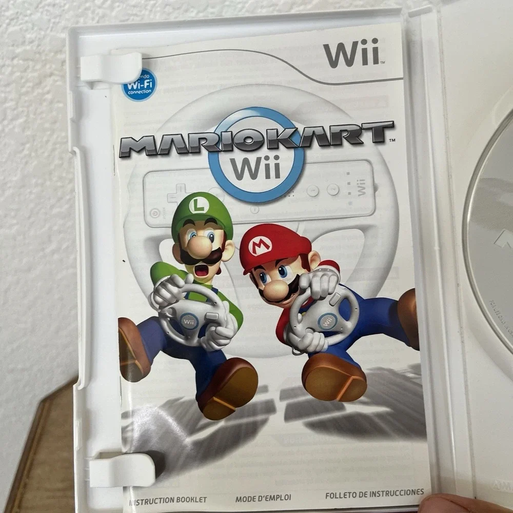 Mario Kart Wii CIB W/ Manual + 2 Steering Wheels - Wii